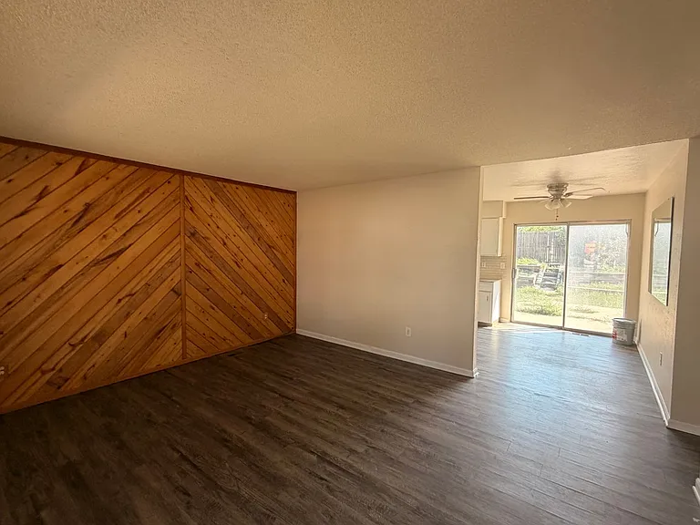 15978 E 18th Pl — Photo 3