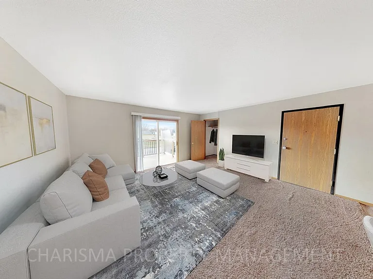 Parkside Apartments — Photo 4