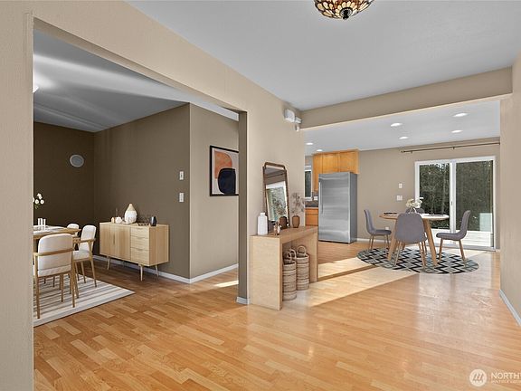 5th image of 3876 Aldergrove Road