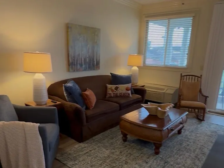 430 W Glenn Ave #313 — Photo 3