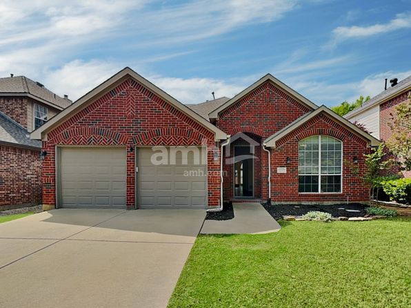 1310 Golf Club Dr