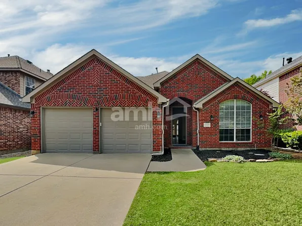 1310 Golf Club Dr, Lantana, TX 76226