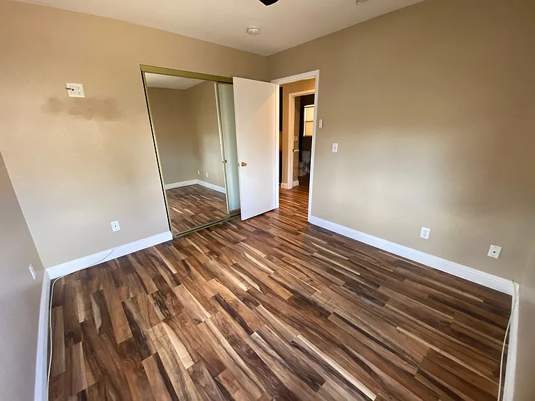 1685 Autumn Rust Dr — Photo 14