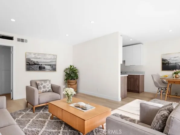 7961 Willis Ave, Panorama City, CA