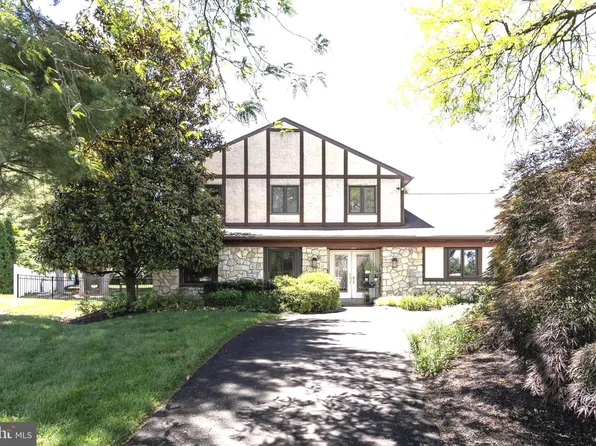 36 Summer Pl, Huntingdon Valley, PA 19006
