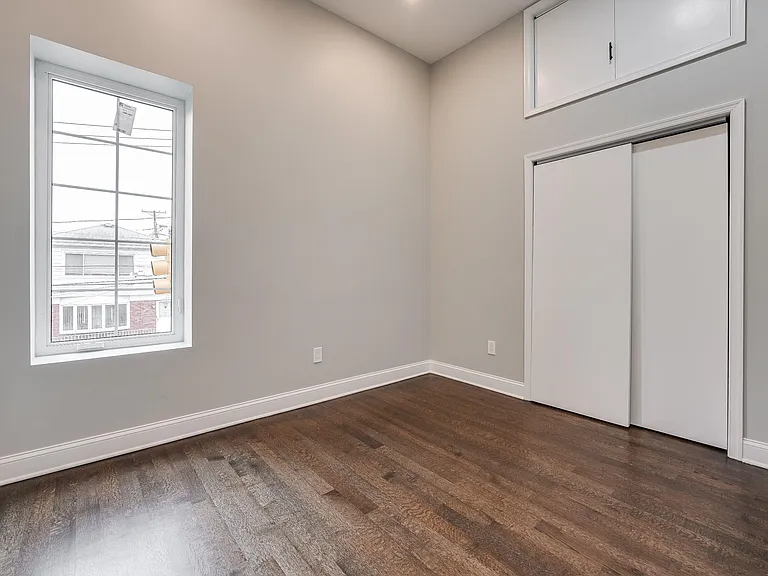 130 W Side Ave #1 — Photo 11