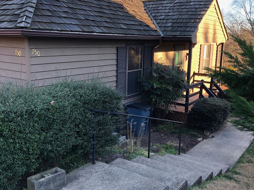 2nd image of 750 Exton Ct
