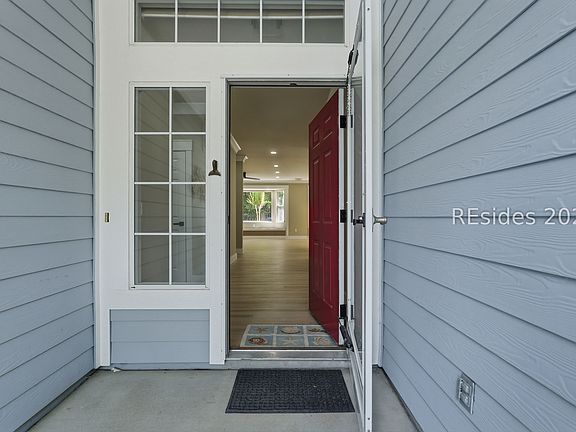 5th image of 35 Broughton Cir