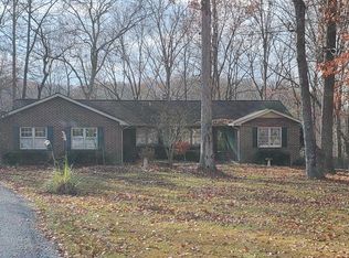 732 Fairview School Rd, Normandy, TN 37360