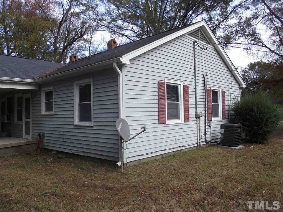 2nd image of 1009 E F St