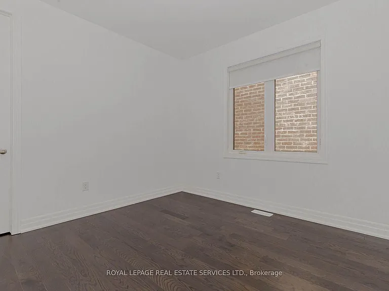 3334 Harasym Trl — Photo 28