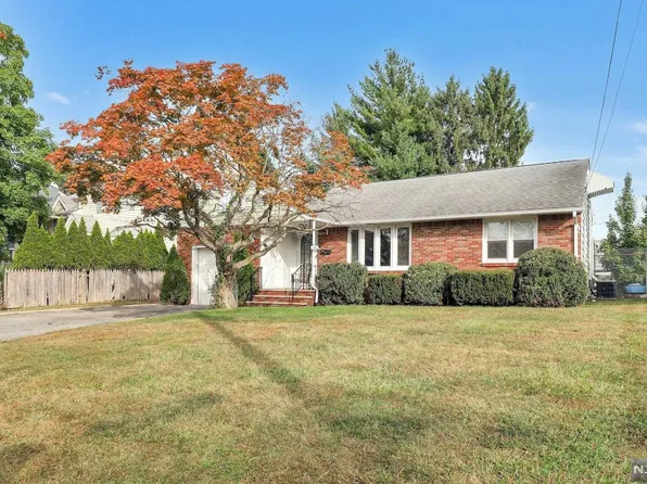 137 Johnson Ave, Mahwah, NJ 07430