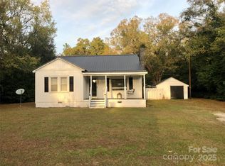 406 Blackmon St N, Bethune, SC 29009