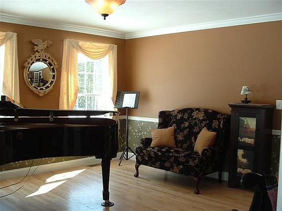 Spacious Formal Room 