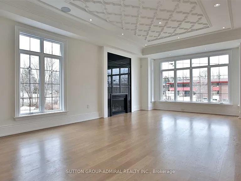 305 Finch Ave E — Photo 6