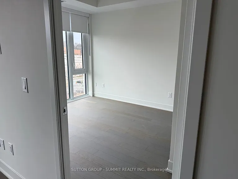 322 Dupont St #713 — Photo 8