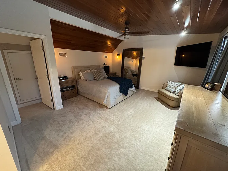 465 Mandalay Rd — Photo 18