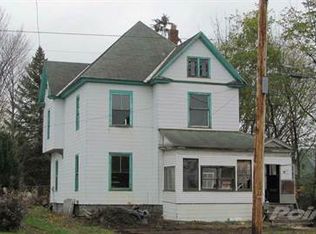 98 N Gordon St, Gouverneur, NY 13642