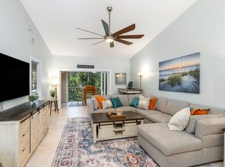 829 Tanbark Dr APT 202, Naples, FL 34108