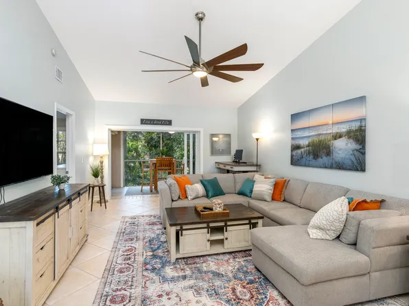 829 Tanbark Dr, Naples, FL