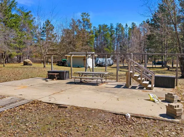 852 Sterling Road, Nekoosa, WI 54557