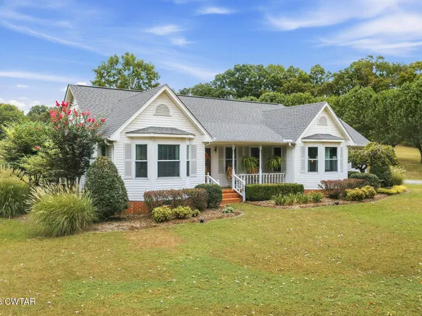 688 Twin Oaks Rd, Lexington, TN 38351