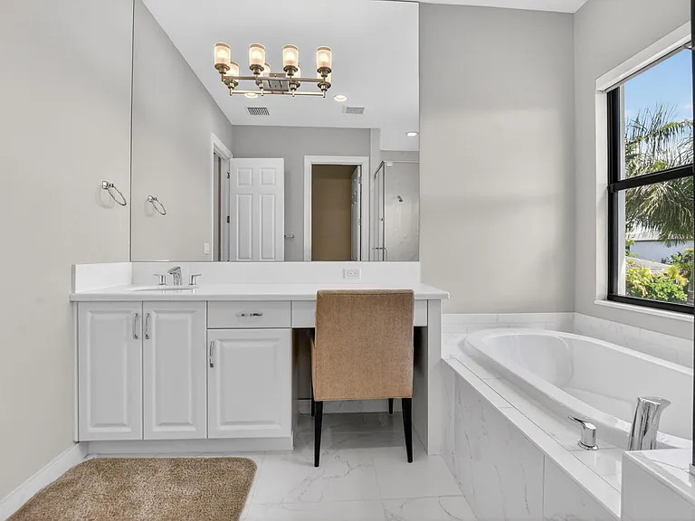 17358 Santaluce Mnr — Photo 41