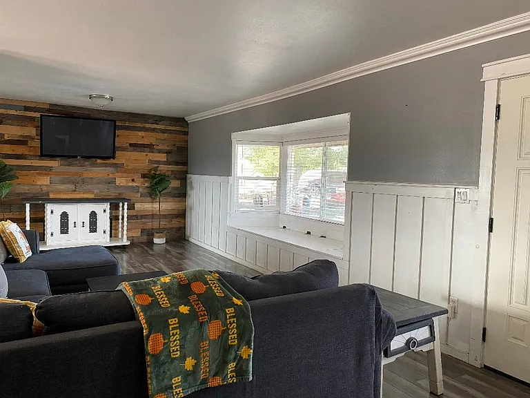 17407 Capri St — Photo 15