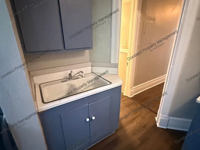 885 College St #883 — Photo 17
