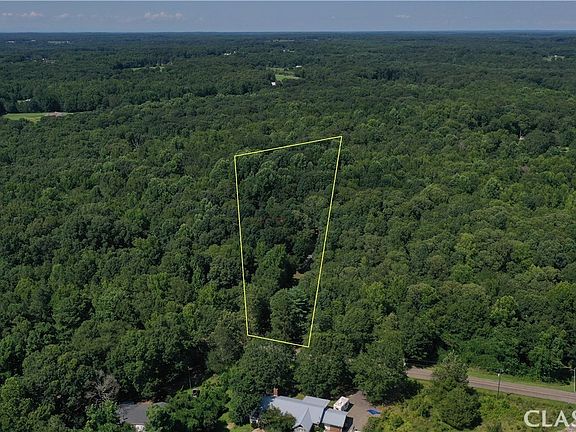 5th image of 104 Rocky Branch Hollow Road