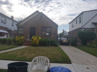 11909 230th St, Cambria Heights, NY 11411