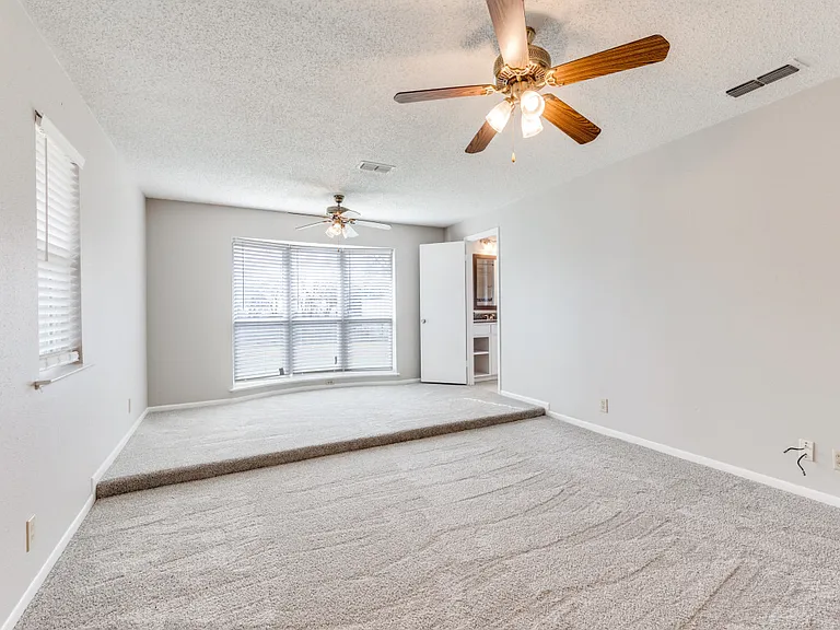 7335 Reed Rd — Photo 19