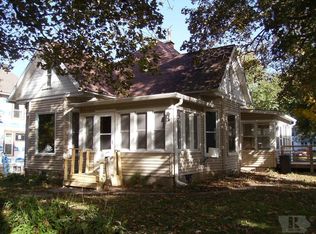 107 Levering St, Traer, IA 50675