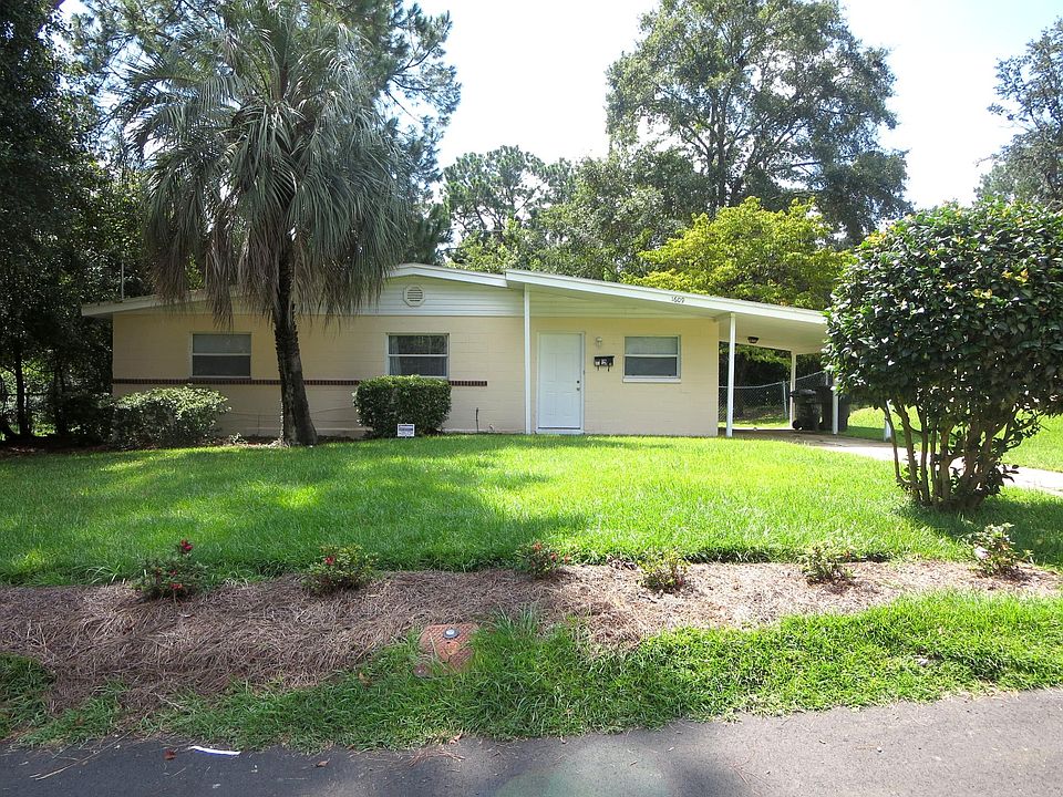 1st image of 1609 Airport Dr