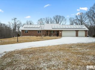 9100 S Deer Trail Rd, Mapleton, IL 61547