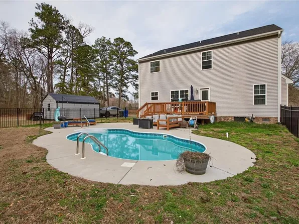 6501 Leafwood Rd, Suffolk, VA 23437
