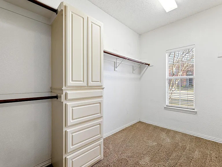 1917 Bridgewater Dr — Photo 22