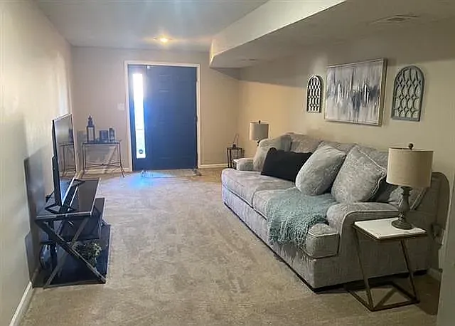 2 bed, 1500 sqft, $1,650 — Photo 4