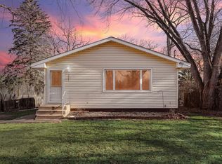 2745 Hayward Ave N, Oakdale, MN 55128