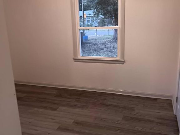 5th image of 1803 Sandra Dr