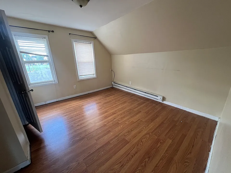 149 Fairmount Ave #3