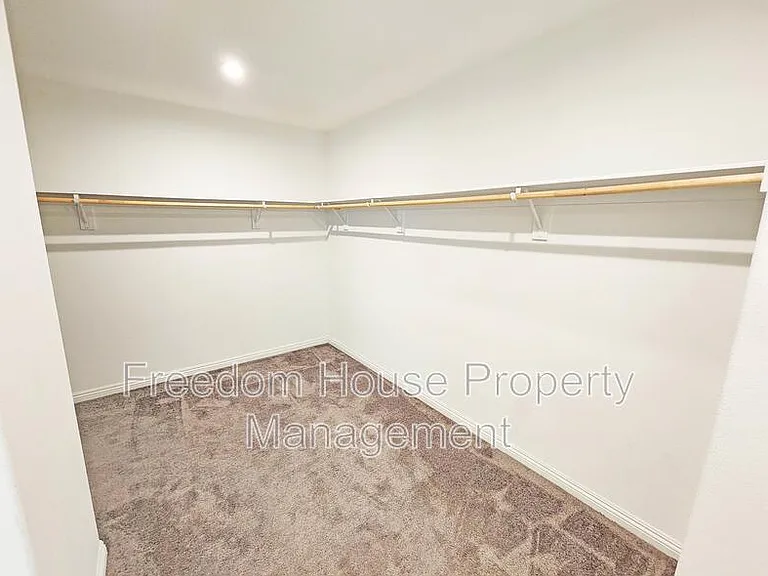 3821 E Weld Ave — Photo 33