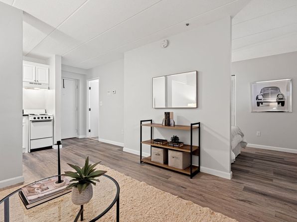 157 Franklin St APT A7, Stoneham, MA 02180
