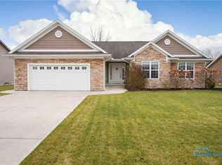 13353 Deer Landing Dr, Findlay, OH 45840