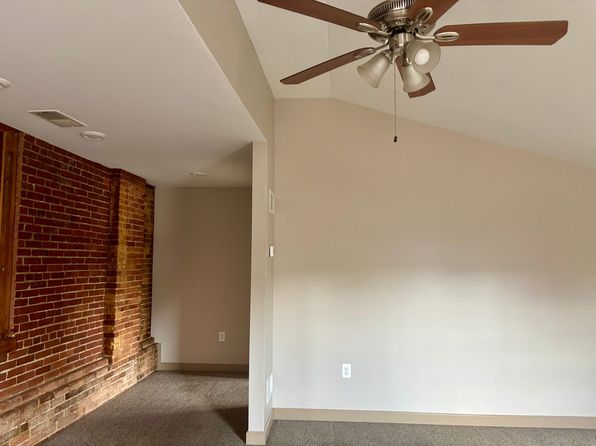 333 W Bainbridge St APT 102