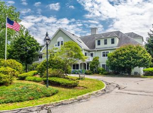 140 Lincoln Rd APT 218, Lincoln, MA 01773