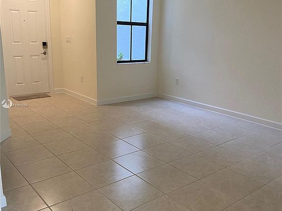 3rd image of 3437 W 106th St #3437
