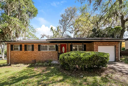 121 Saturn Ln Photo 1
