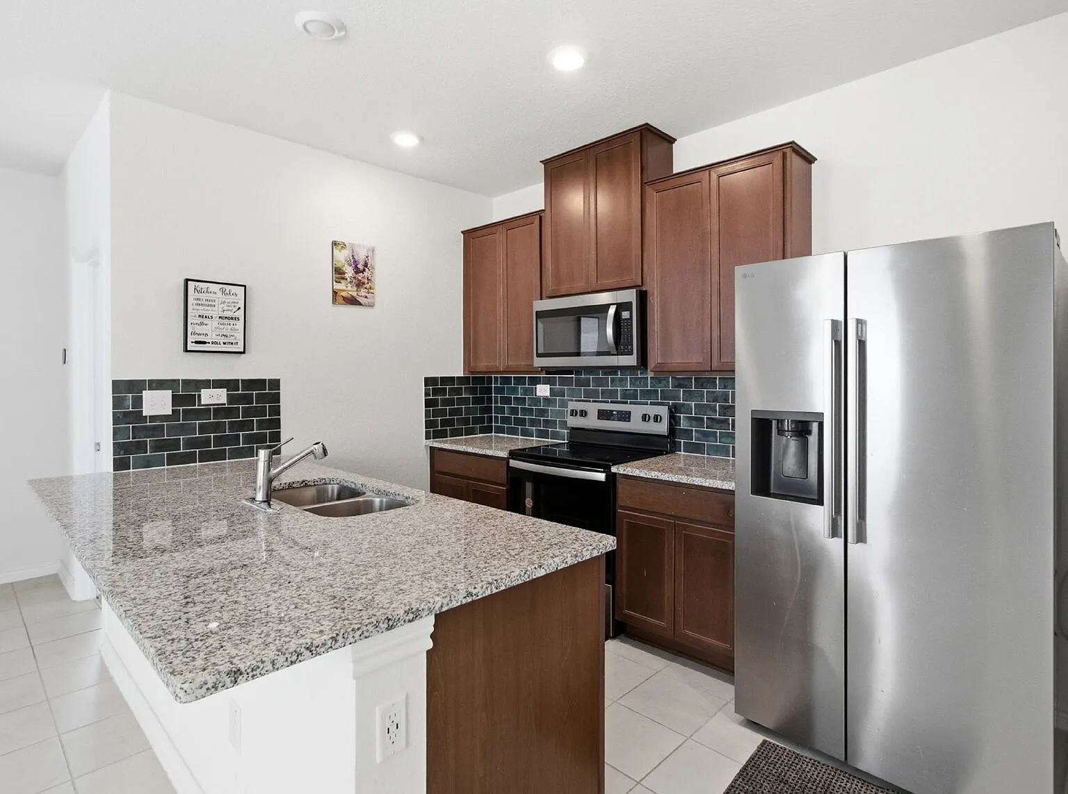 4 bed, 1414 sqft, $1,695 — Photo 4