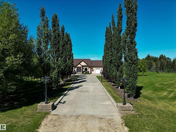 3rd image of 60110 Range Road 265 Rd